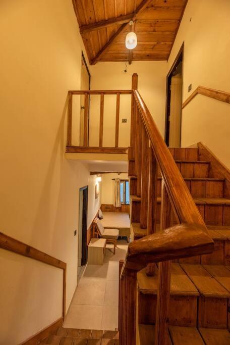 Dream Cottage 3 Pet-Friendly 2Br W Mountain View Mukteshwar Eksteriør bilde